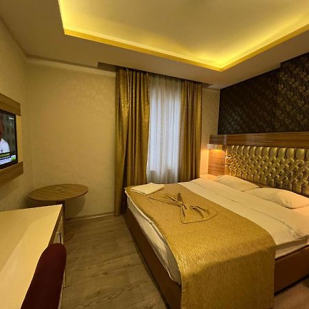 Grand Ezel Hotel Mersin  Exterior photo