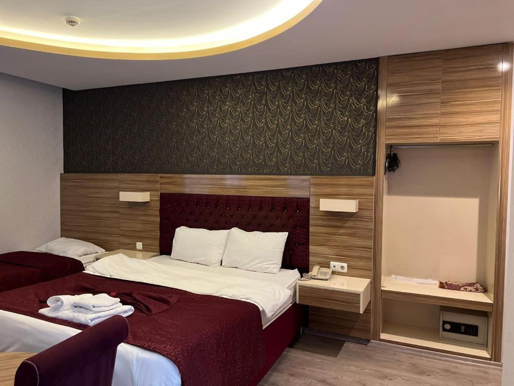 Grand Ezel Hotel Mersin  Exterior photo